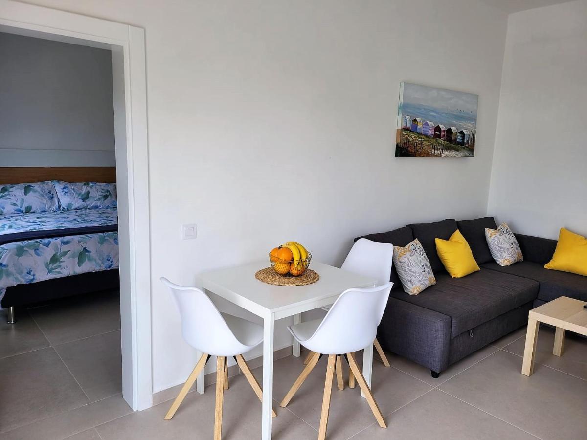 Apartamentos Falcon Tinajo Dış mekan fotoğraf